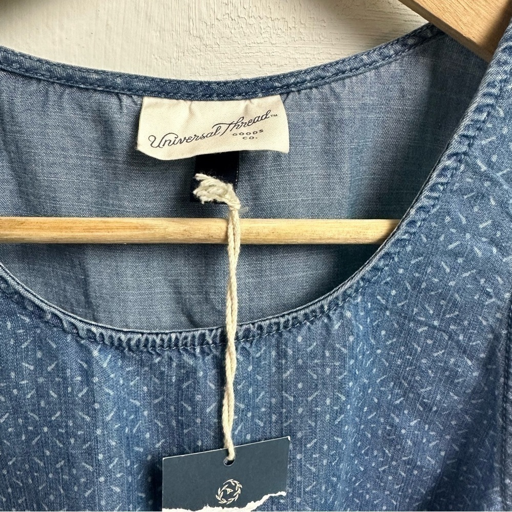 Universal Thread Size Small Drawstring Chambray Patterned Tank Top - Picture 4 of 7